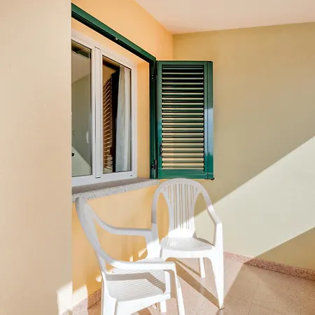 Tanaunella Appartamento Holiday home *